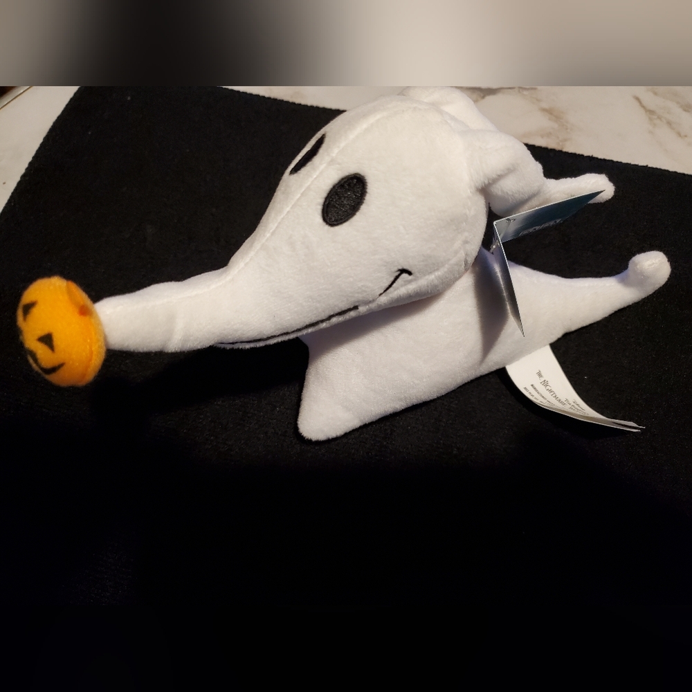 DISNEY Zero nightmare  before Christmas with Orange Pumpkin Nose